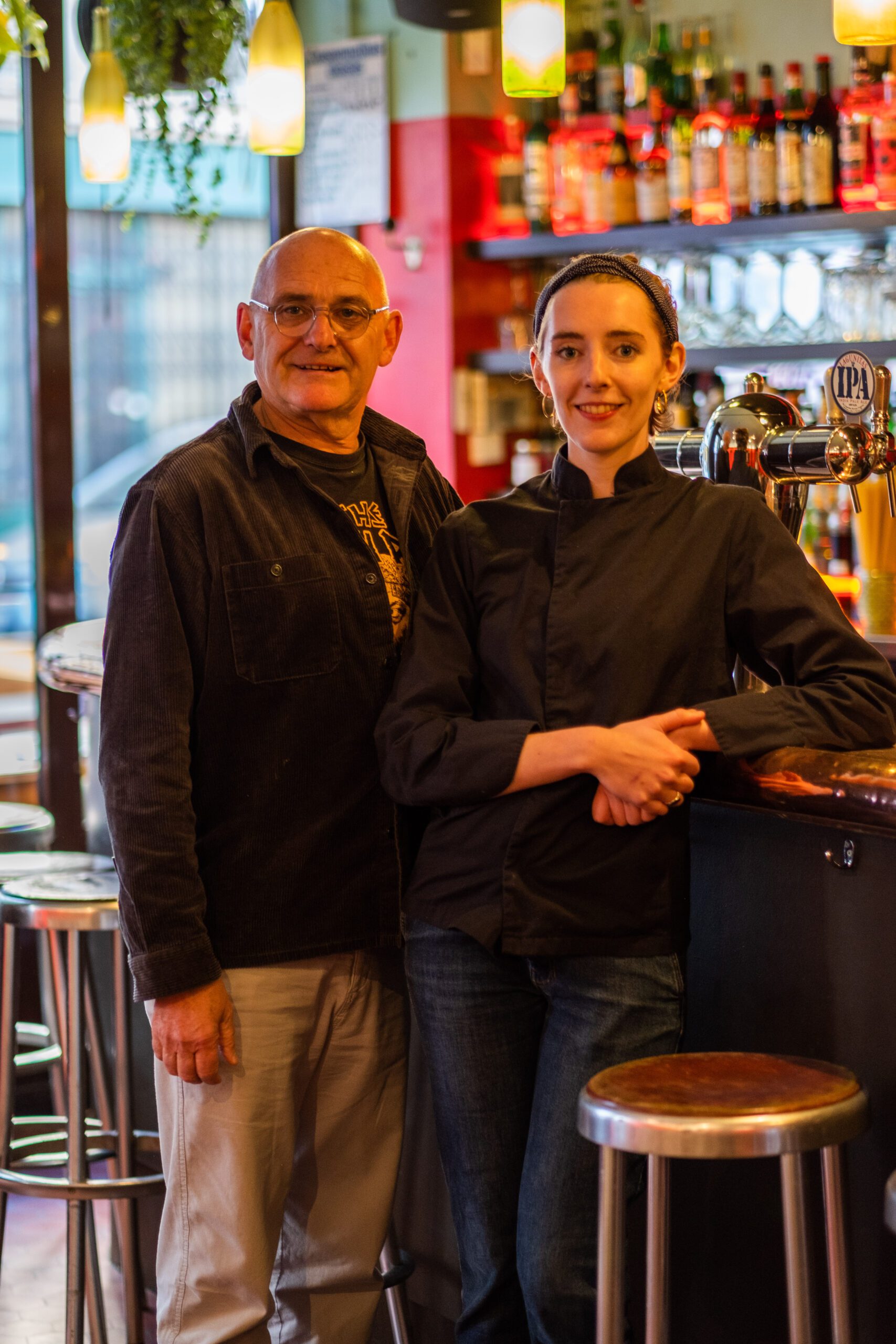 Restaurant-Les-voisins-Corporate-1